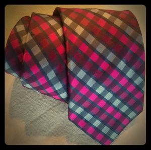 David Taylor Collection Pink, Silver, & Black Tie